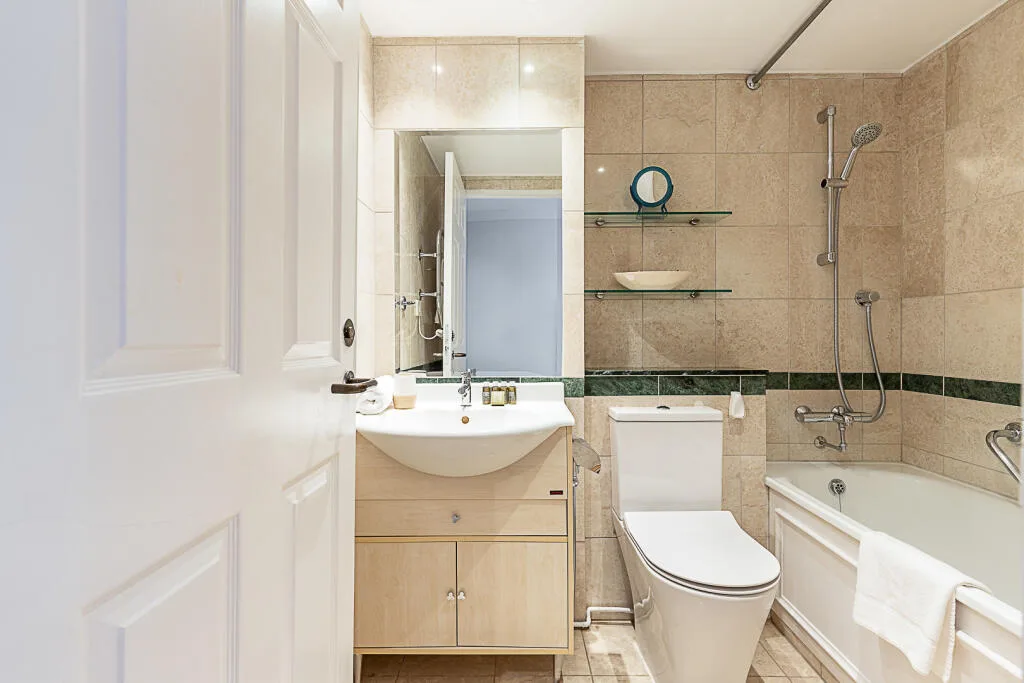 3 bedroom flat for rent