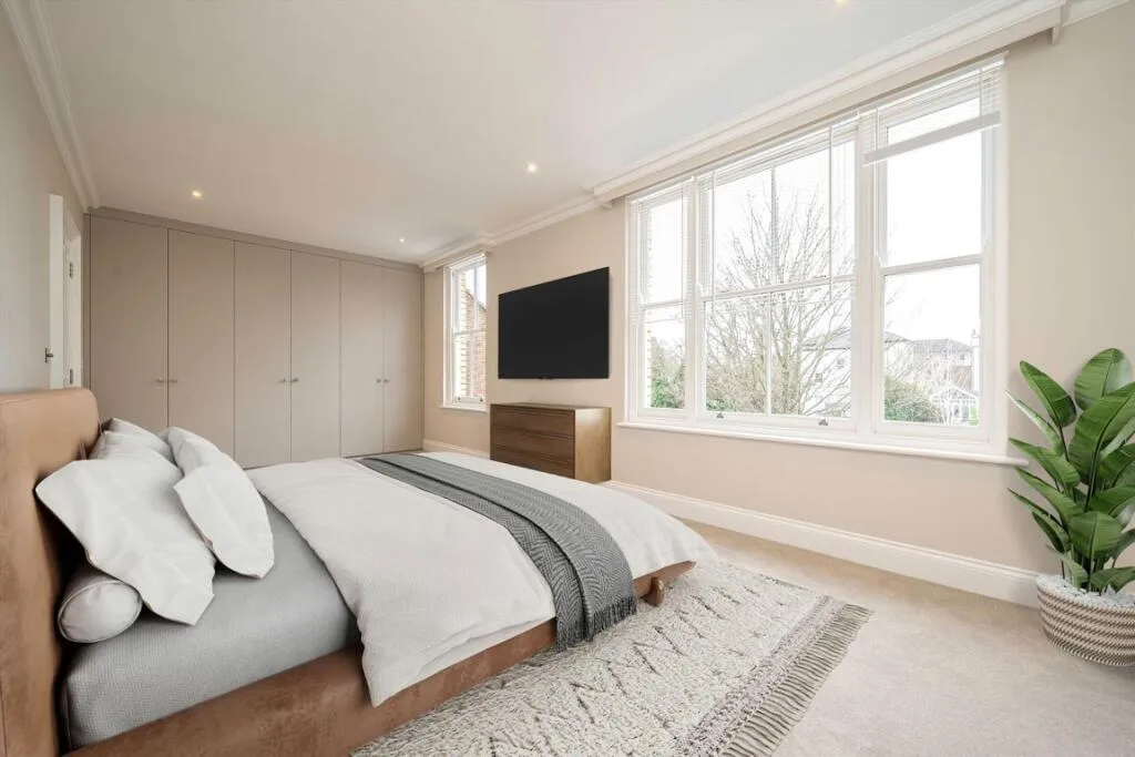 4 bedroom semi-detached house for rent