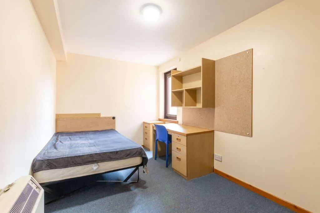 4 bedroom flat for rent