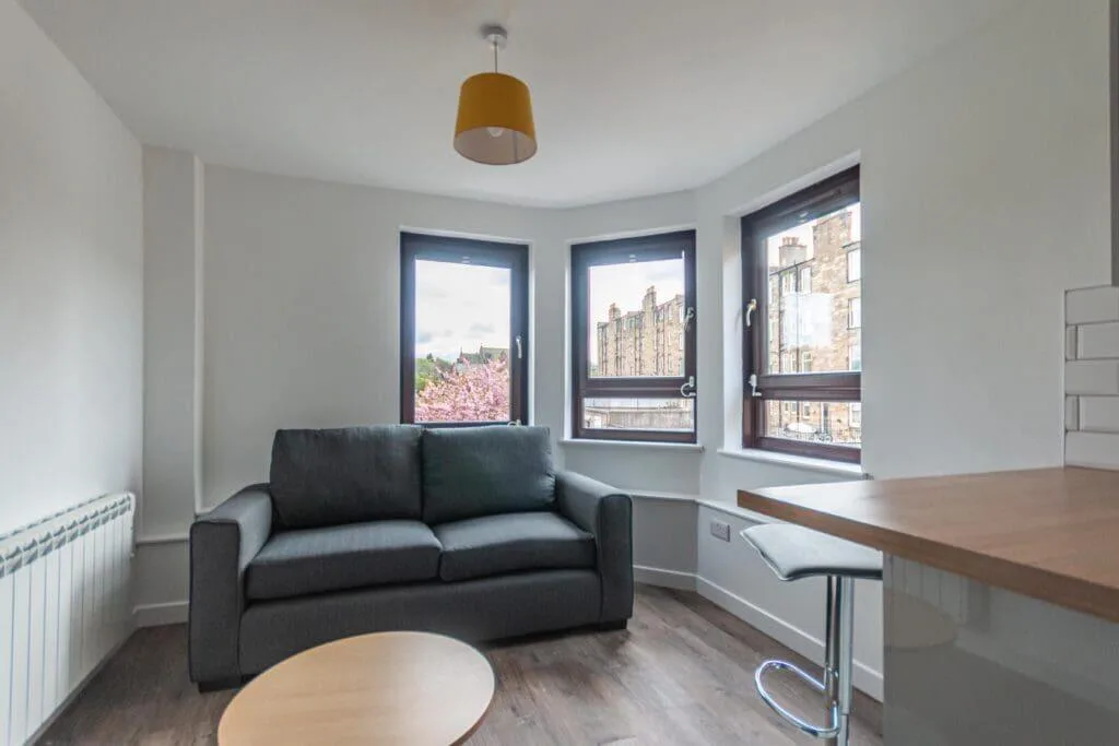 4 bedroom flat for rent