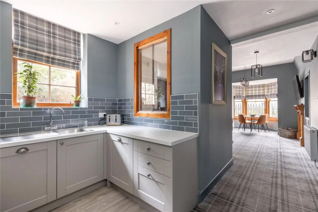 3 bedroom link detached house for rent