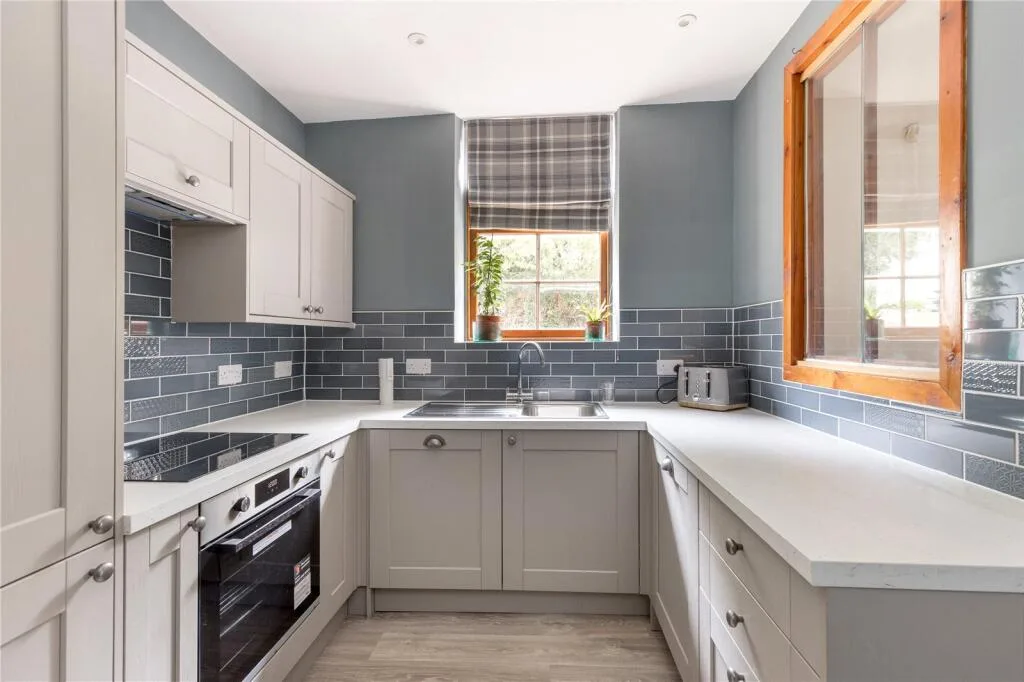 3 bedroom link detached house for rent