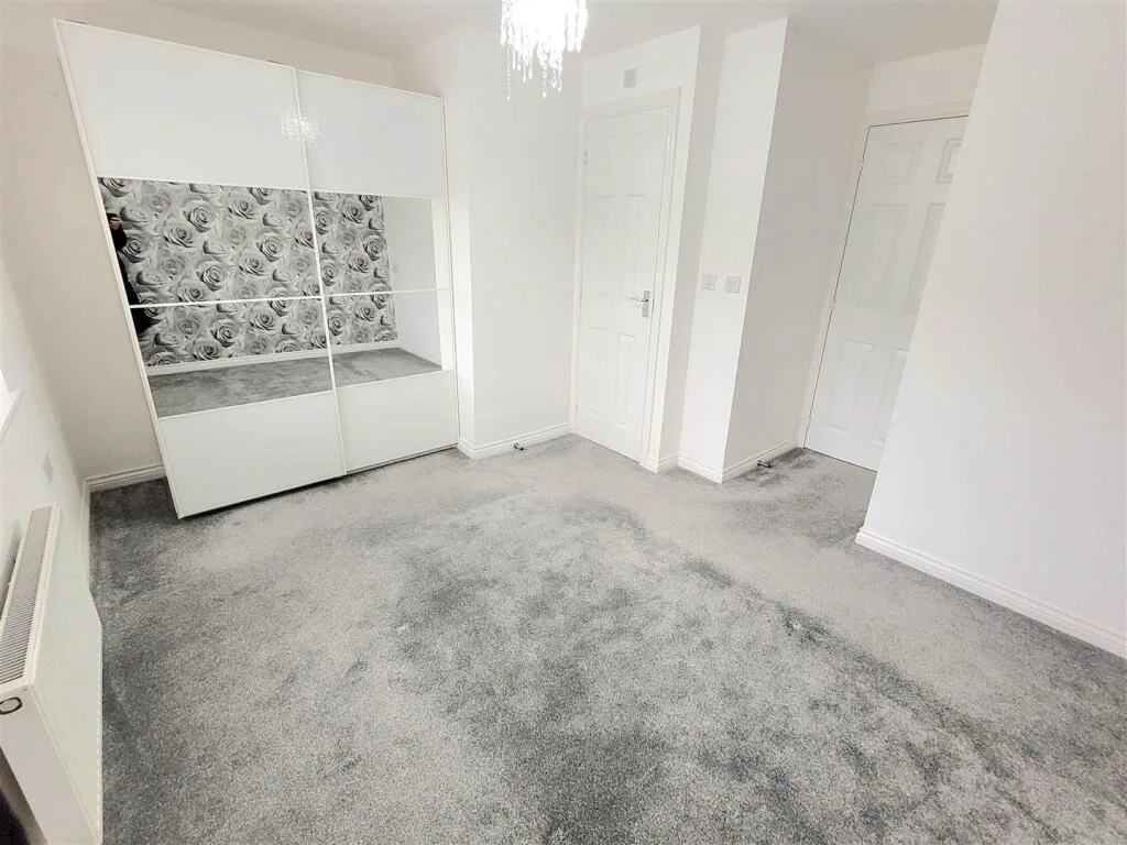 2 bedroom semi-detached house for rent