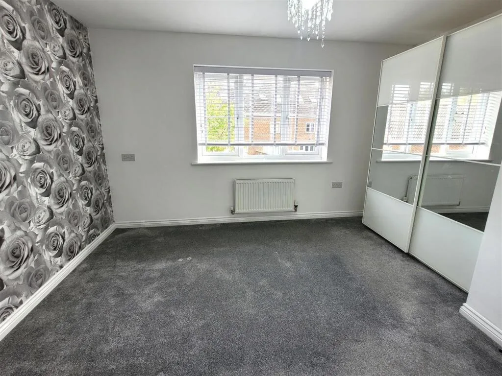 2 bedroom semi-detached house for rent