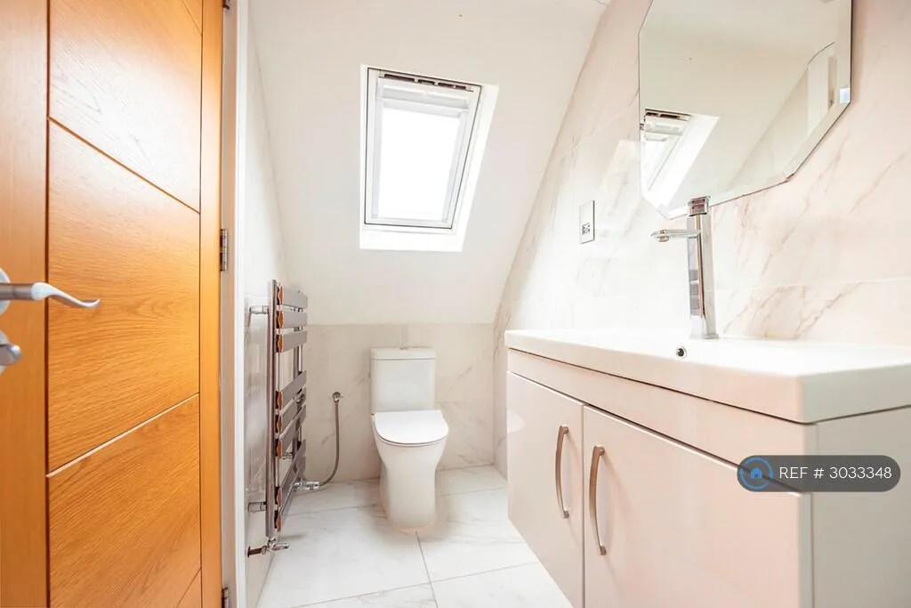3 bedroom flat for rent