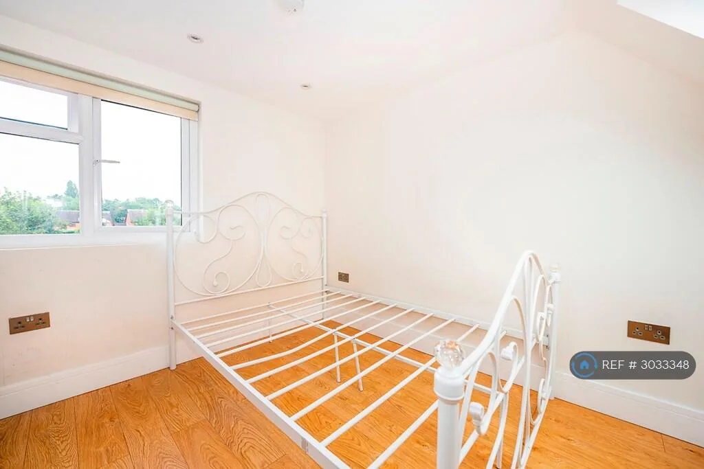 3 bedroom flat for rent
