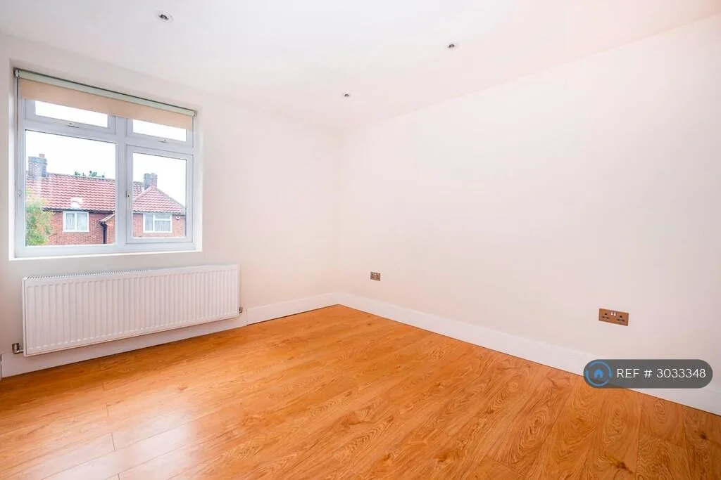 3 bedroom flat for rent
