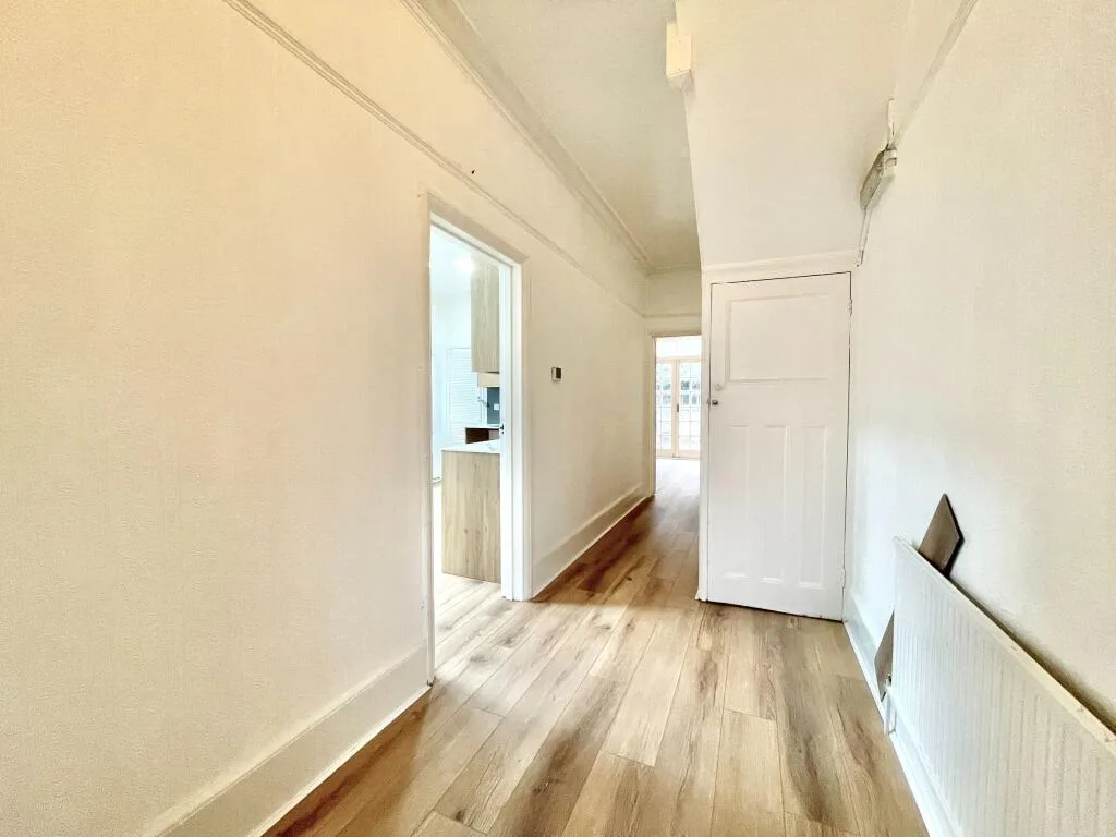 4 bedroom semi-detached house for rent