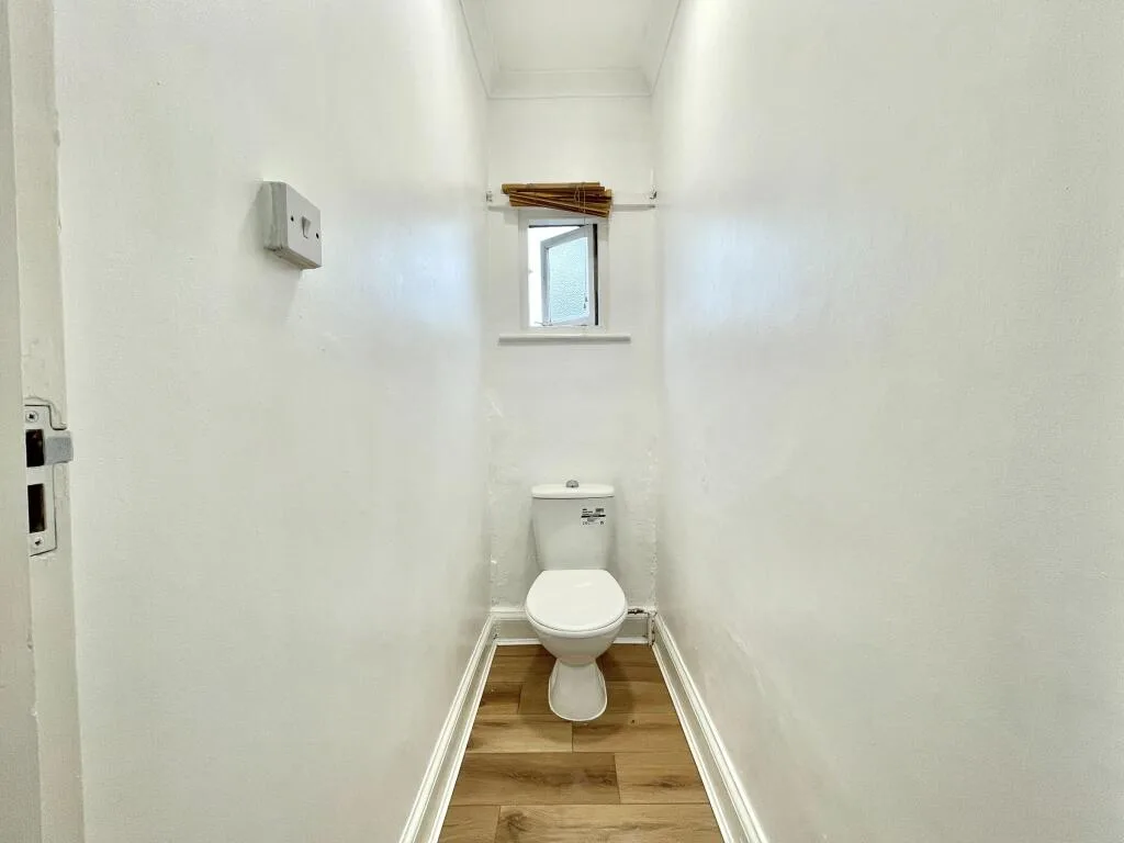 4 bedroom semi-detached house for rent