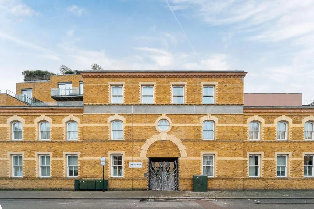 2 bedroom flat for rent
