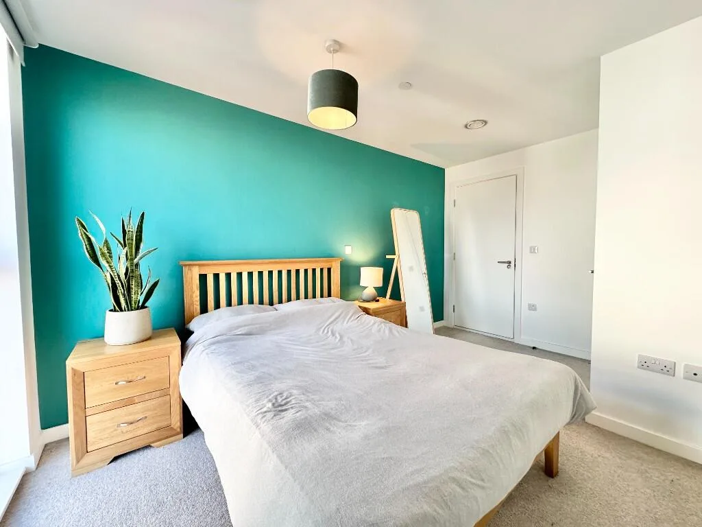 2 bedroom penthouse for rent