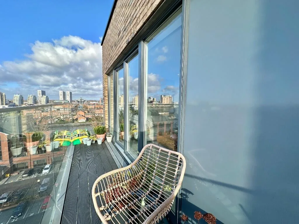 2 bedroom penthouse for rent