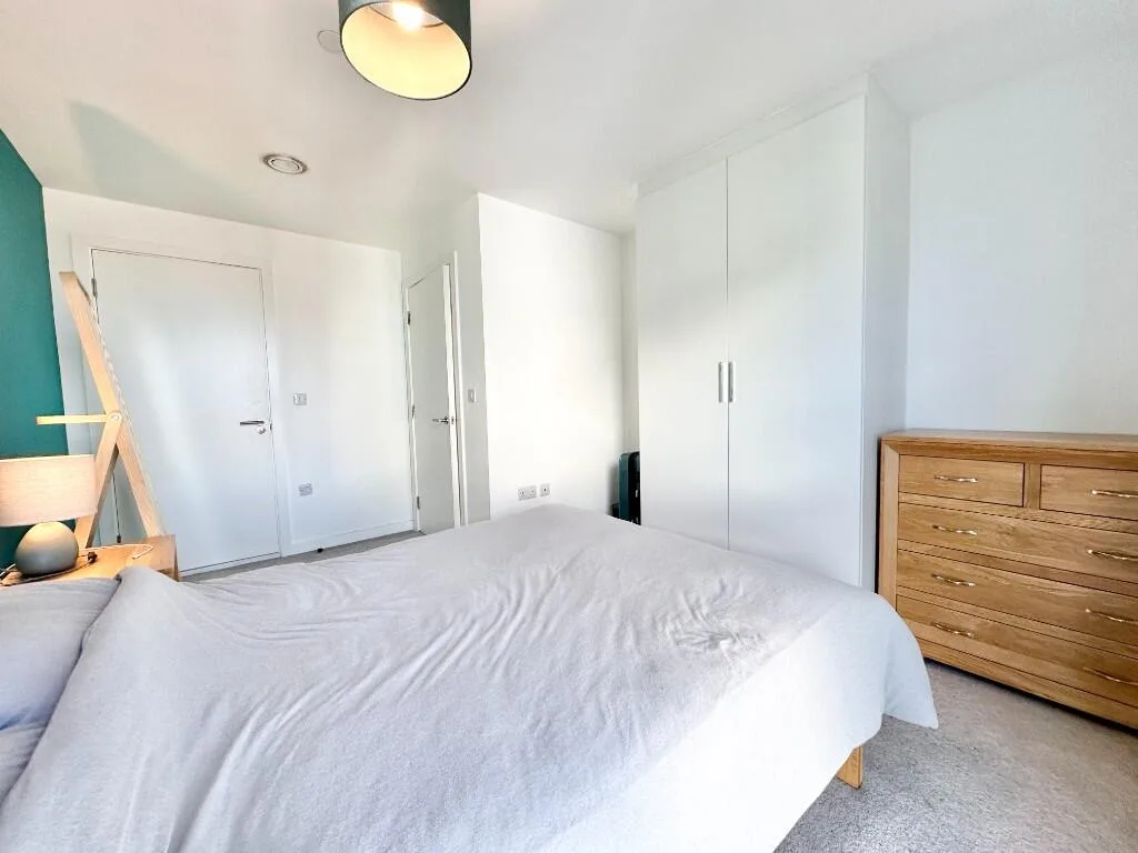 2 bedroom penthouse for rent