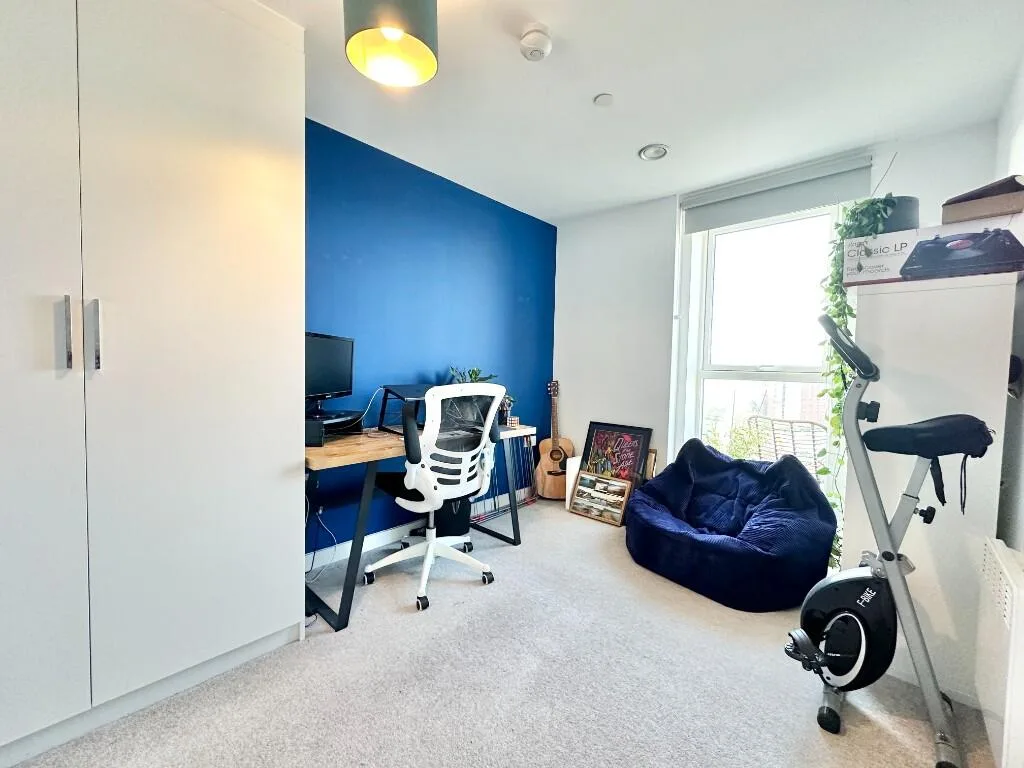 2 bedroom penthouse for rent