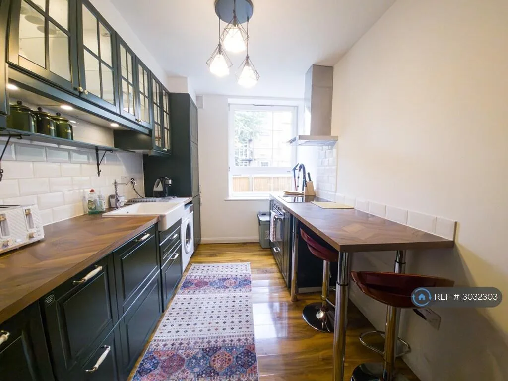 4 bedroom flat for rent
