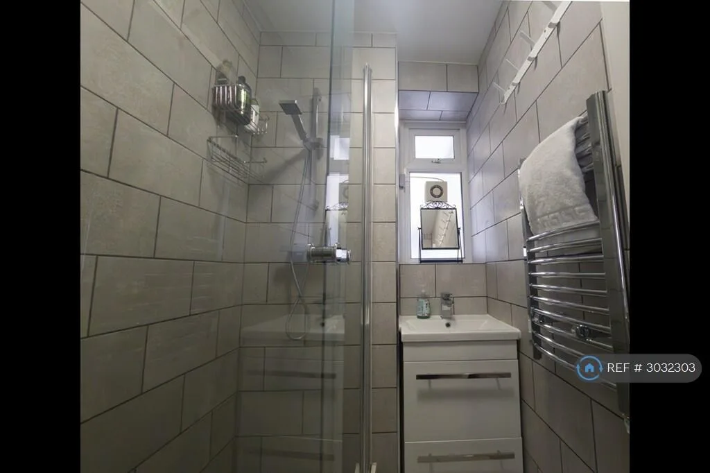 4 bedroom flat for rent