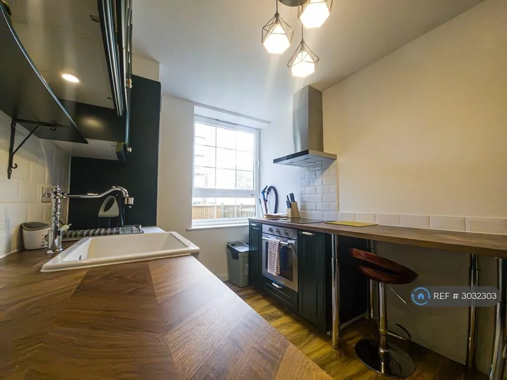 4 bedroom flat for rent