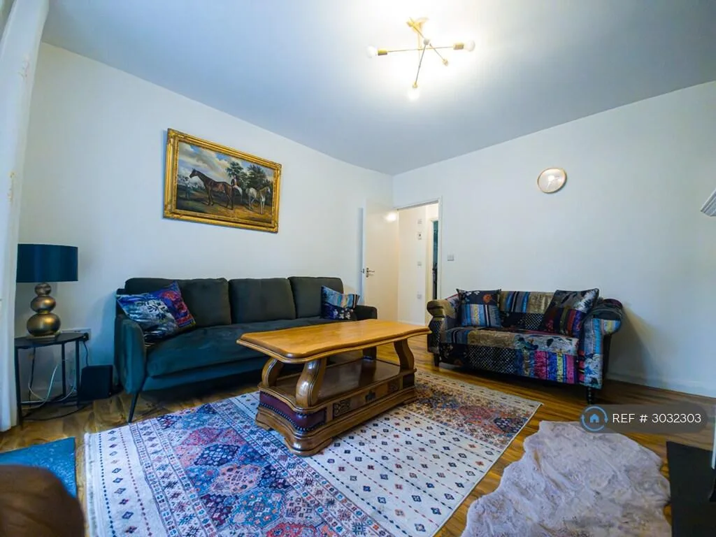 4 bedroom flat for rent