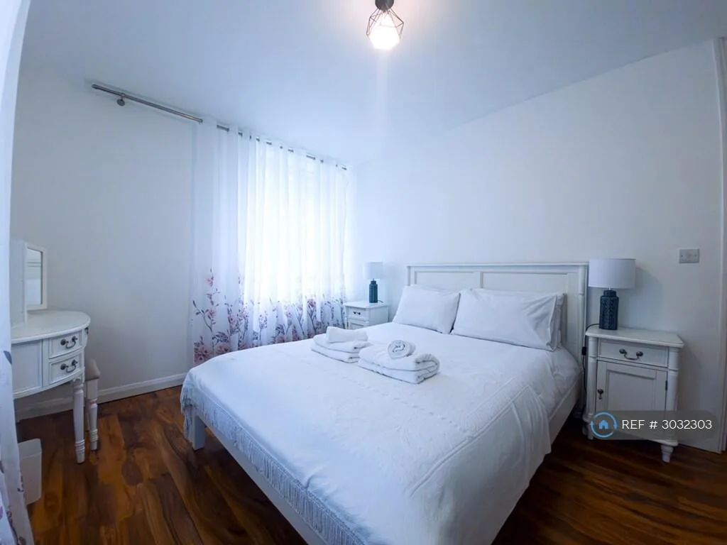 4 bedroom flat for rent