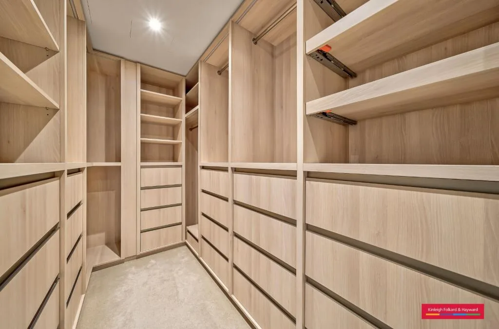5 bedroom house for rent