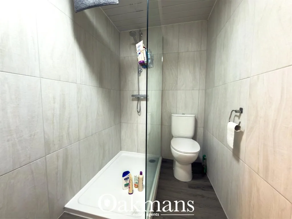 6 bedroom house for rent