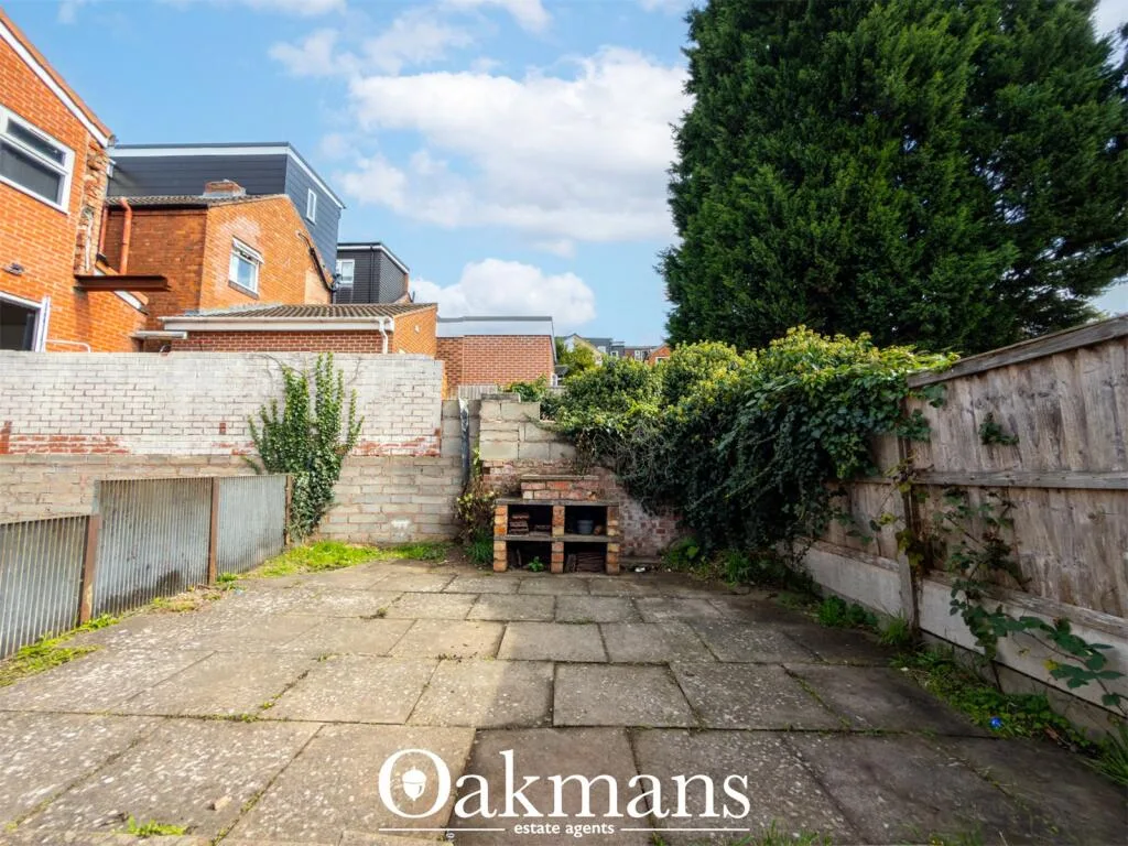 6 bedroom house for rent