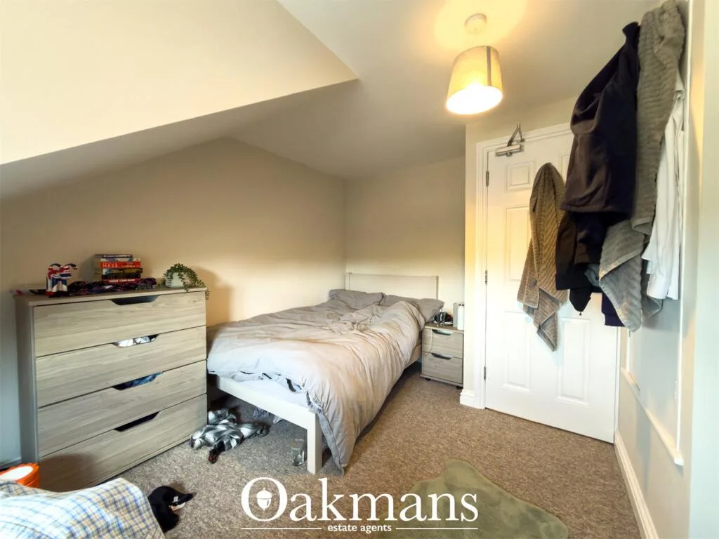 6 bedroom house for rent