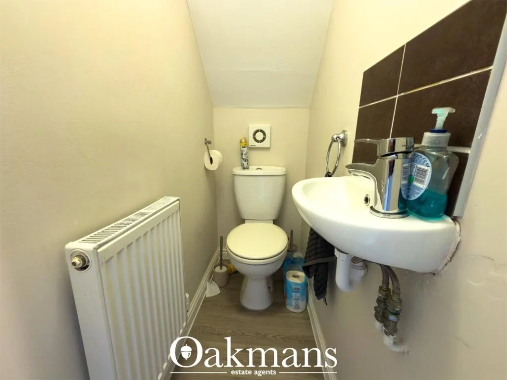 6 bedroom house for rent