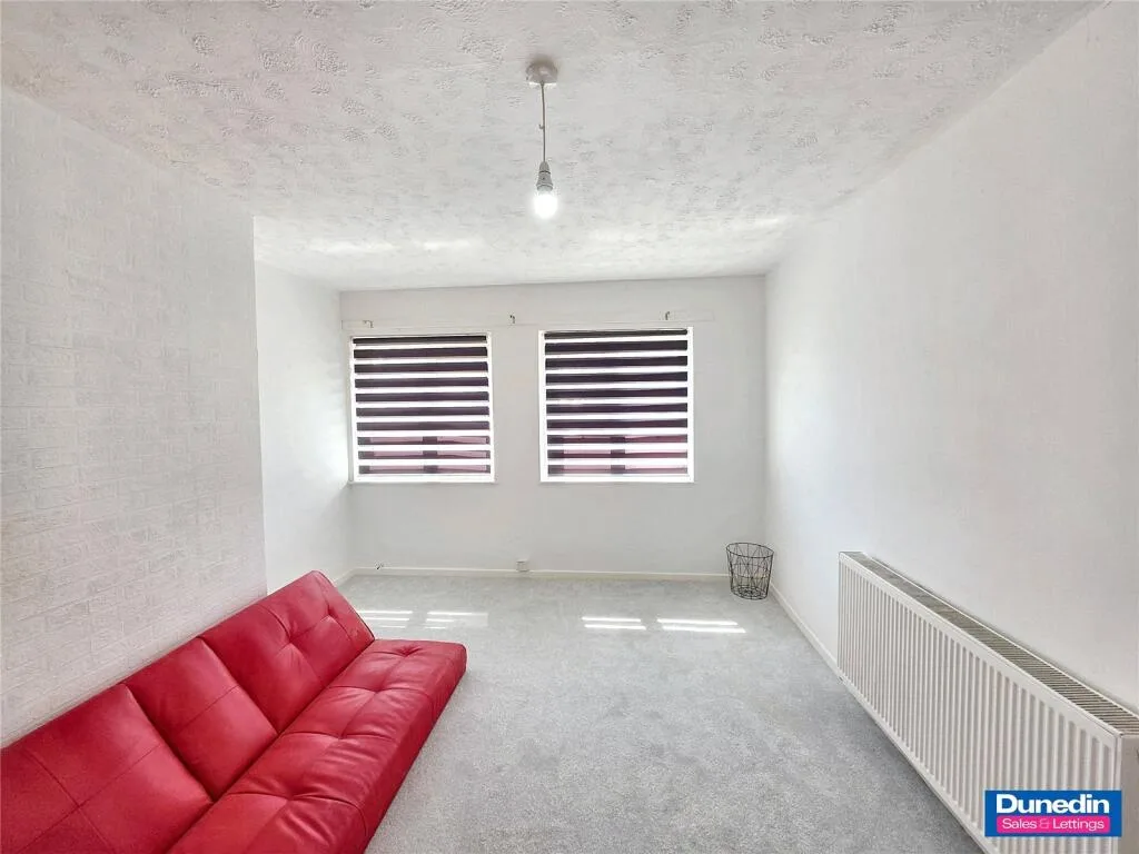1 bedroom maisonette for rent