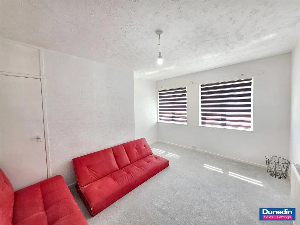 1 bedroom maisonette for rent