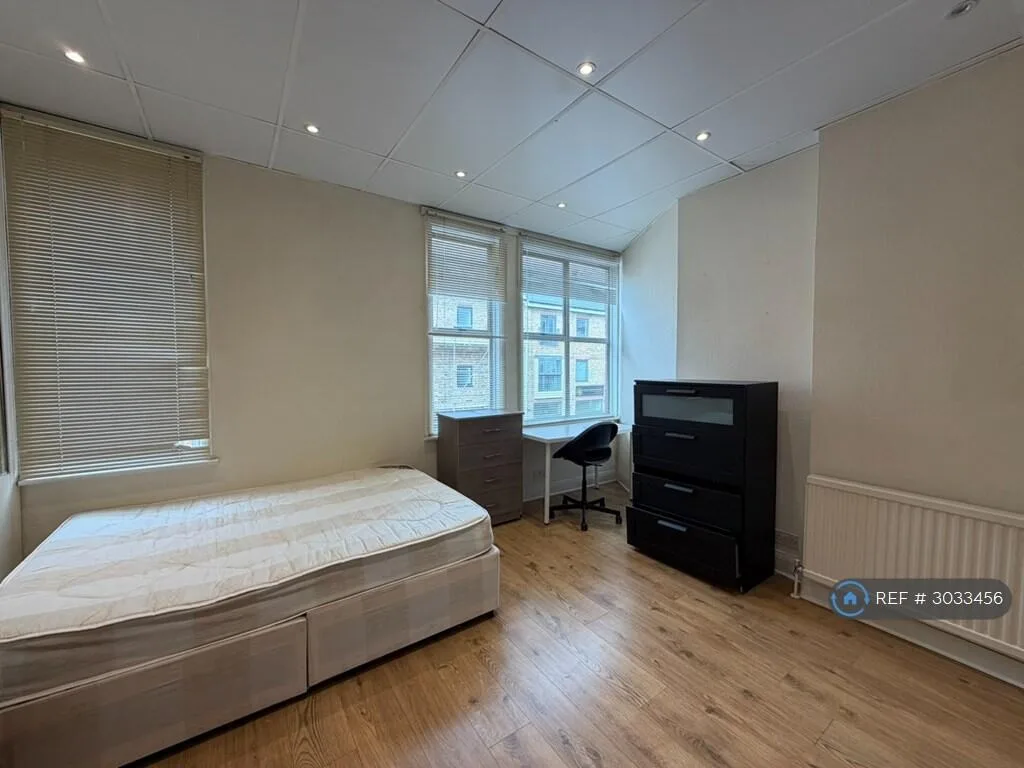 3 bedroom flat for rent