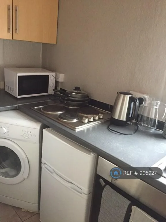 Studio flat for rent