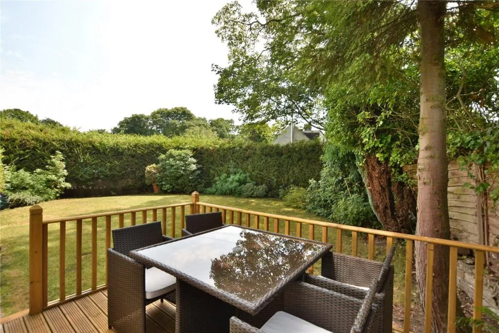 5 bedroom detached house for rent