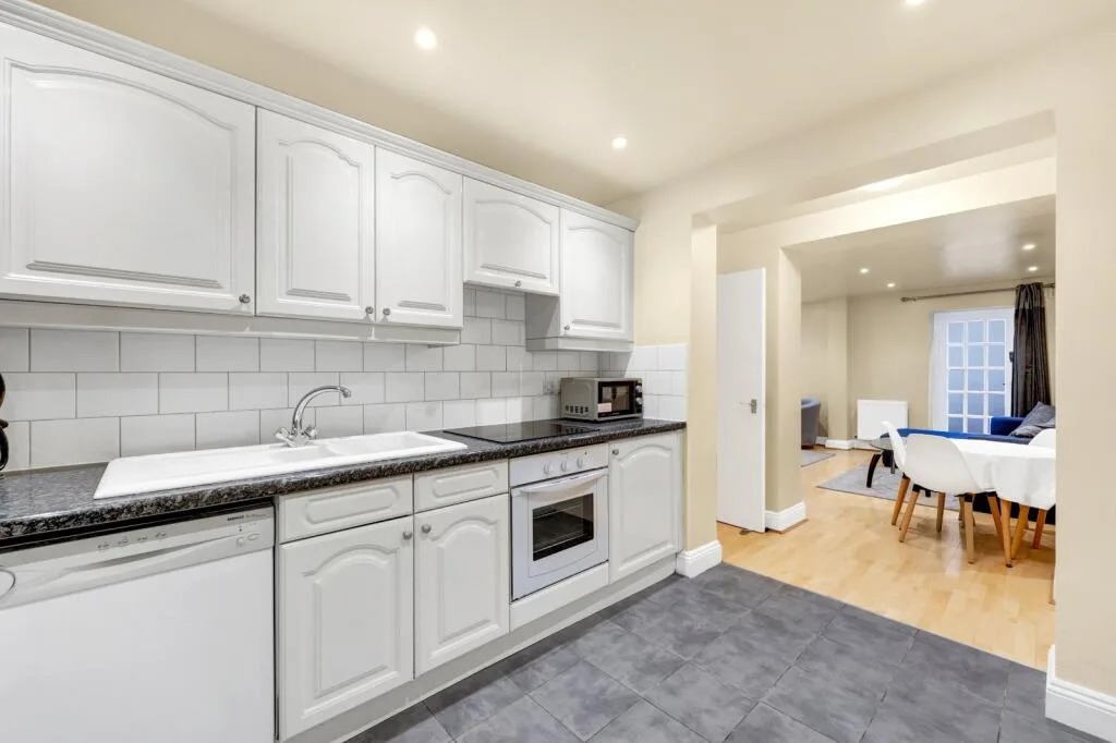 3 bedroom apartment for rent