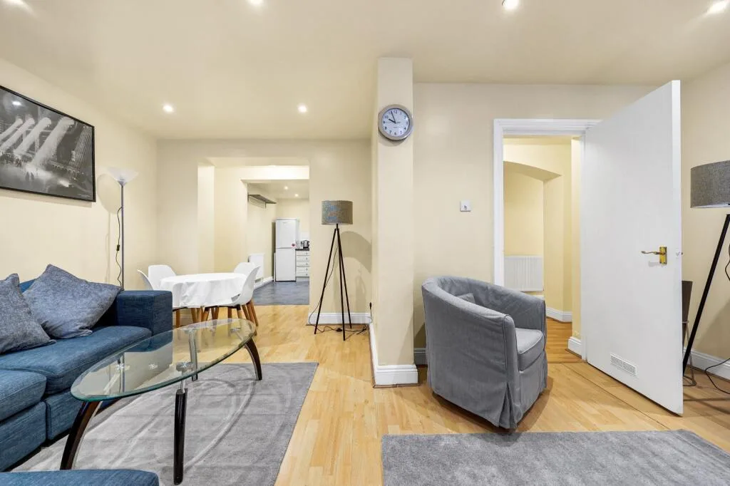 3 bedroom apartment for rent