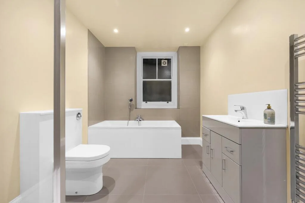 3 bedroom apartment for rent