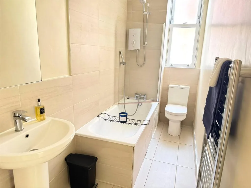 4 bedroom apartment for rent