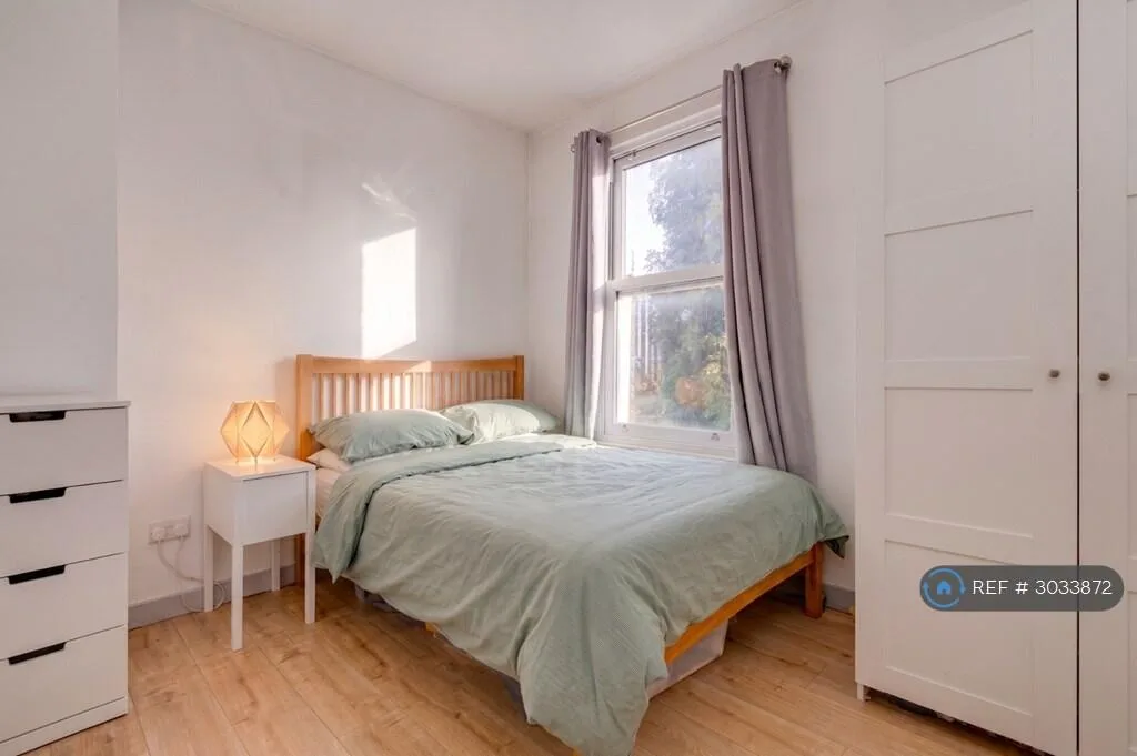 2 bedroom end of terrace house for rent