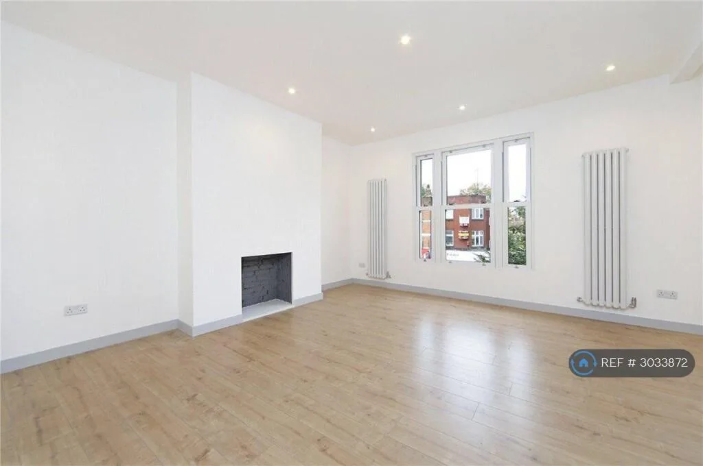 2 bedroom end of terrace house for rent