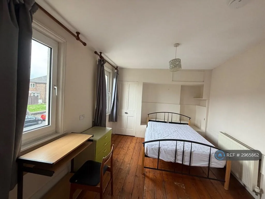 4 bedroom terraced house for rent