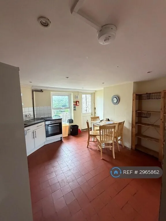 4 bedroom terraced house for rent