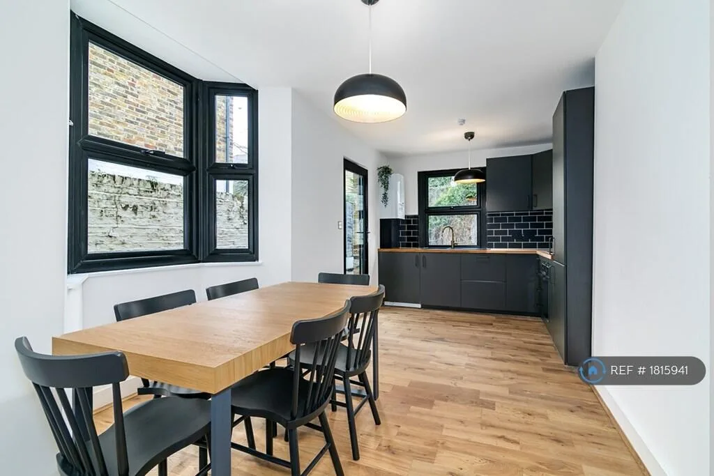 4 bedroom terraced house for rent