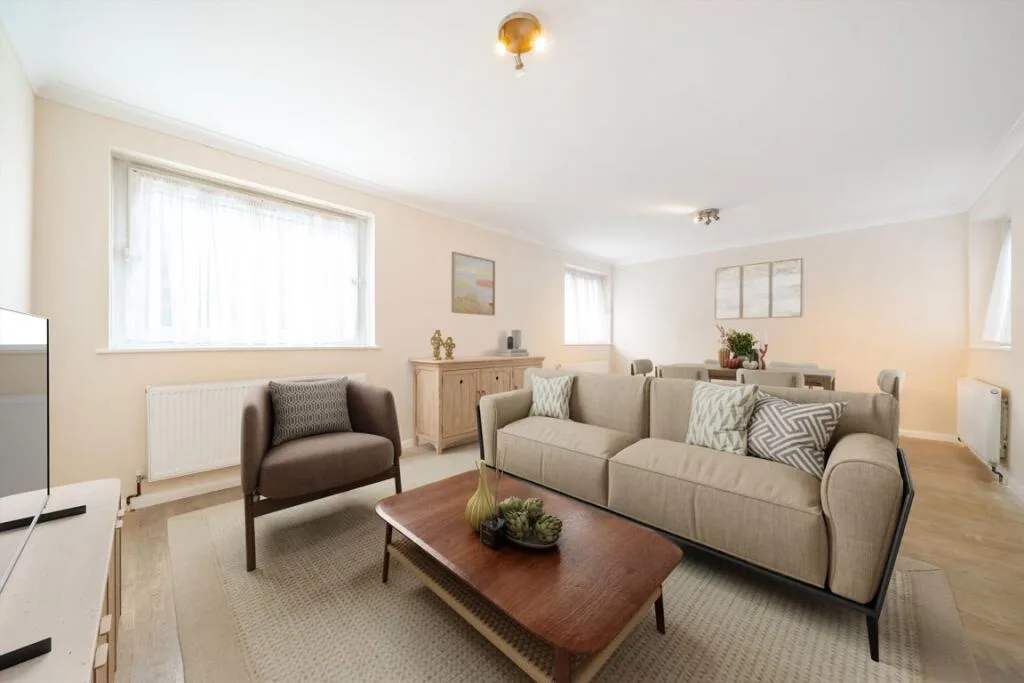 3 bedroom flat for rent