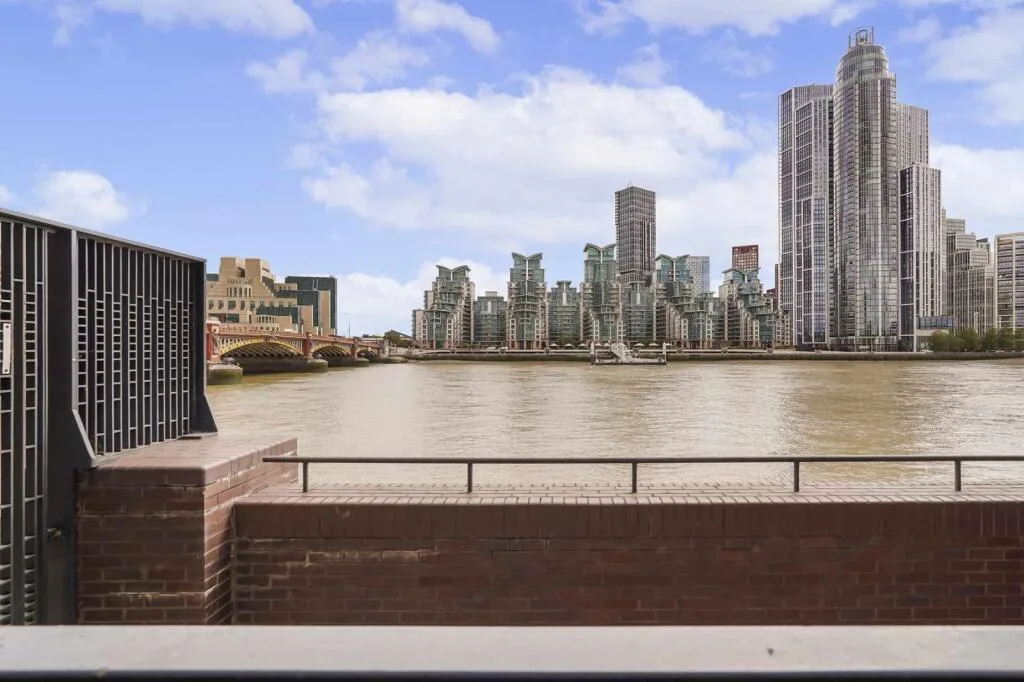 3 bedroom flat for rent