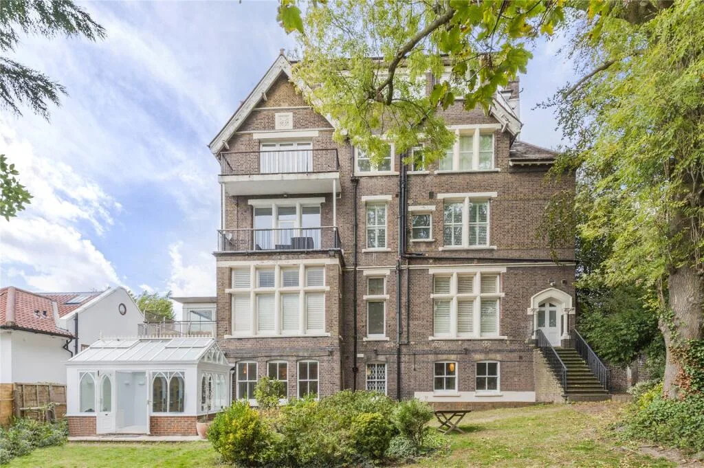 2 bedroom flat for rent