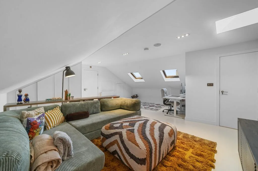2 bedroom duplex for rent