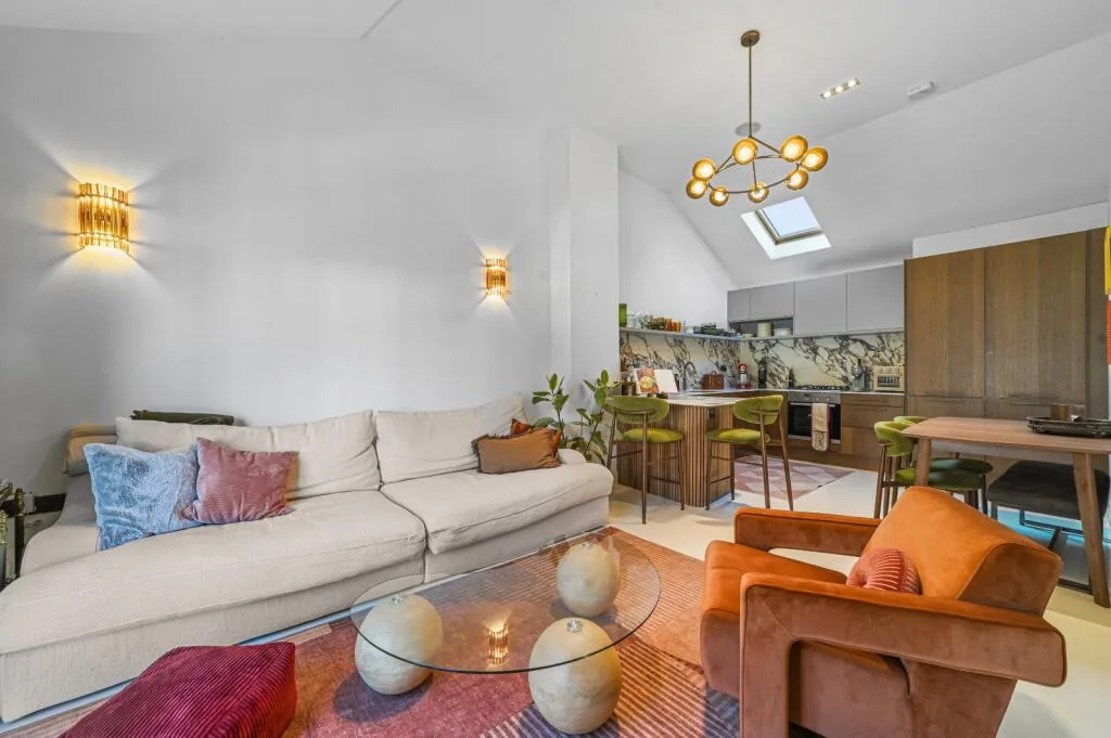 2 bedroom duplex for rent