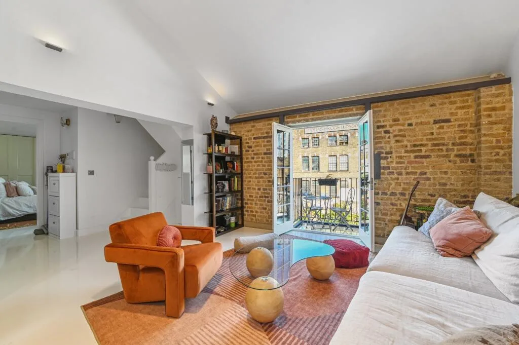 2 bedroom duplex for rent