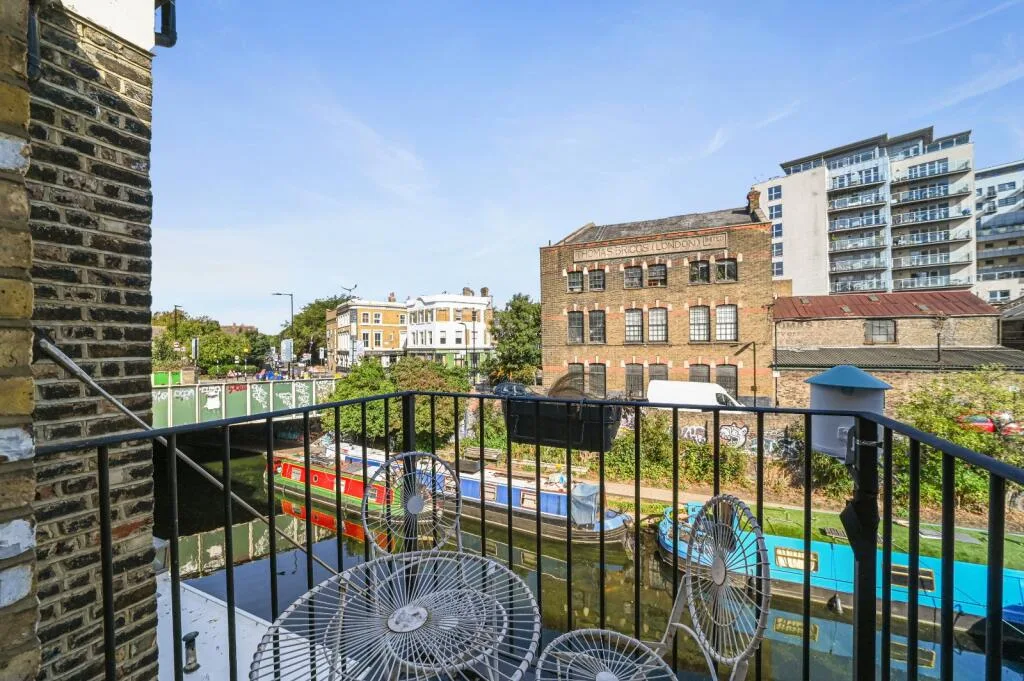 2 bedroom duplex for rent