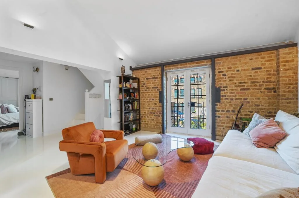 2 bedroom duplex for rent